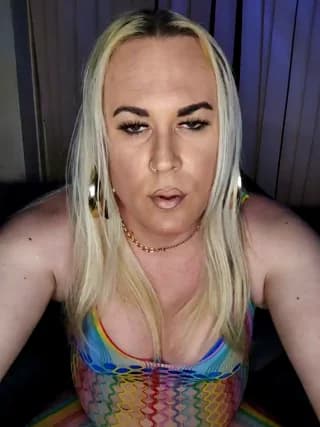 Connie_Pepper - stripchat